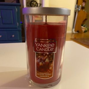 yankee candle spiced berry sangria candle